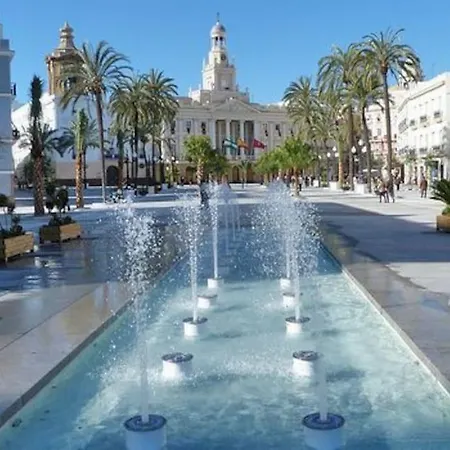 Apartment A 5 Min De La Playa Victoria Y Del Htal Pta Mar Cadiz
